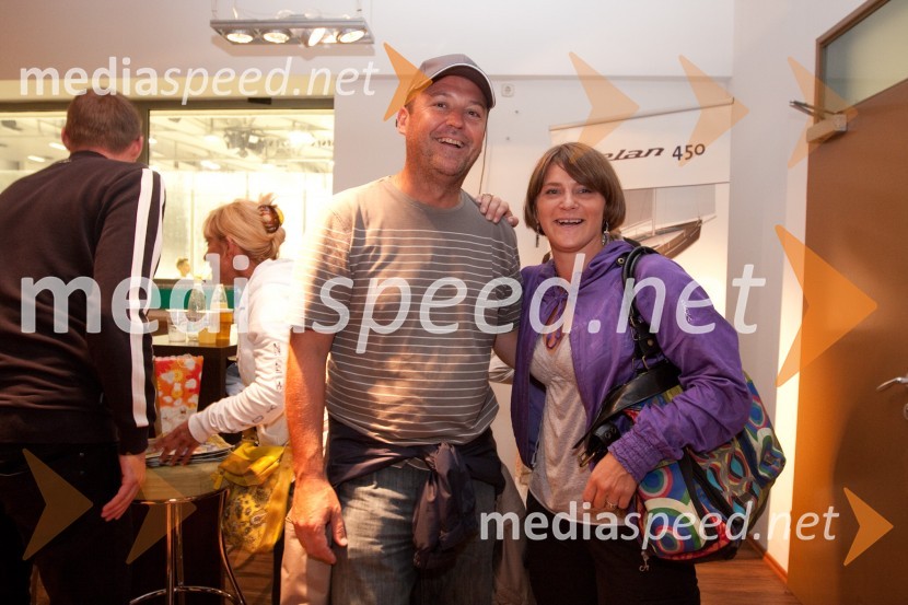 Tomaž Čižman, nekdanji smučar in Alenka Dovžan, nekdanja smučarka24ever, poslovilna tekma Tomaža Vnuka