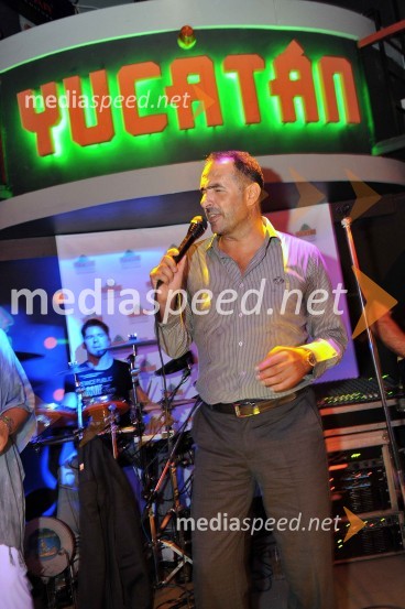 Dražen Zečić, hrvaški pevec15. obletnica diskoteke Yucatan