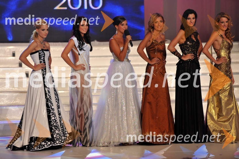 Ajda Sitar, Sandra Adam, Ana Zmrzlikar, Vesna Brkič, Sandra Skutnik in Karmen Klinc, superfinalistke za Miss Slovenije 2010Miss Slovenije 2010, finale