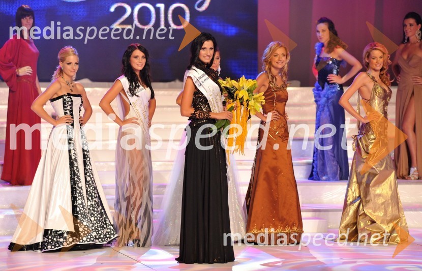 Sandra Skutnik, druga spremljevalka Miss Slovenije 2010 in Superfinalistke za Miss Slovenije 2010 ter finalistke za Miss Slovenije 2010Miss Slovenije 2010, finale