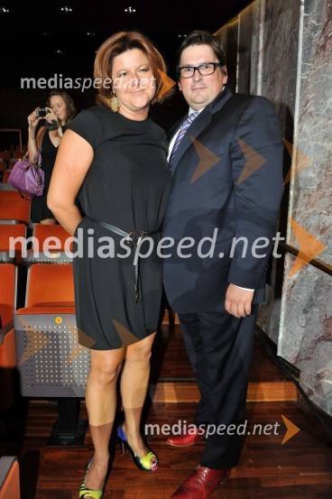 Tatjana Novak, direktorica podjetja Press Clipping in Danijel Koletić, Apriori Komunikacije HrvaškaMiss Slovenije 2010, finale