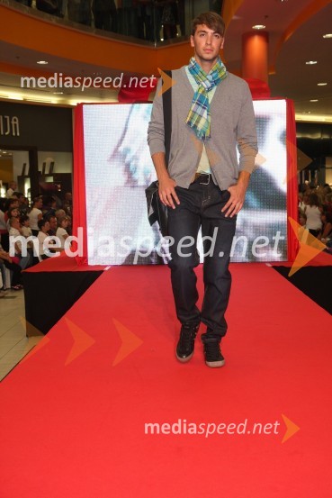 Dejan Lučič, manekenEuropark praznuje 10 let, modna revija