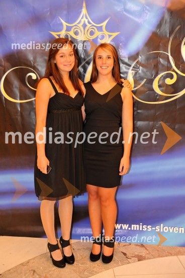 ... in Urška SoršakMiss Slovenije 2010, finale