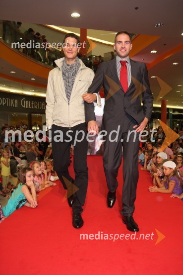 ..., maneken ter Denis Malačič, snovalec oddaje Veliko platno na TV RTS Maribor in manekenEuropark praznuje 10 let, modna revija