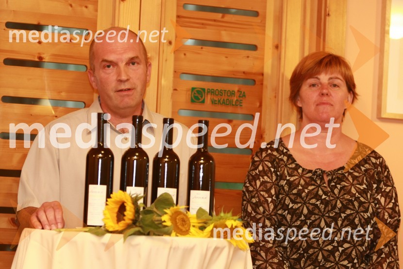 Jože in Jasna Anderlič , lastnika gostilne AnderličGostilna Anderlič: Uporaba bučnega olja v kulinariki