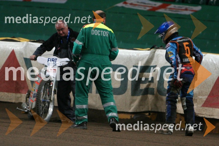 Greg Hancock (ZDA) padec v finalni vožnjiSPEEDWAY GRAND PRIX, VN Velike Britanije 2006, dirka