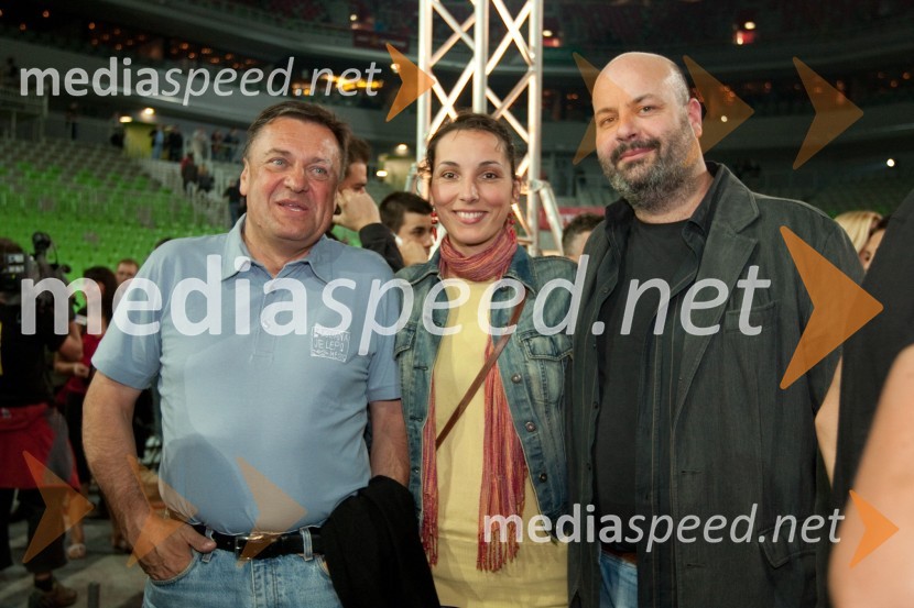 Zoran Janković, župan mestne občine Ljubljana in Jernej Šugman, igralec s soprogoDejan Zavec in Rafal Jackiewicz, dvoboj za ubranitev naslova svetovnega IBF prvaka