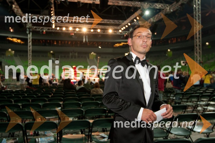 Tadej Toš, igralecDejan Zavec in Rafal Jackiewicz, dvoboj za ubranitev naslova svetovnega IBF prvaka