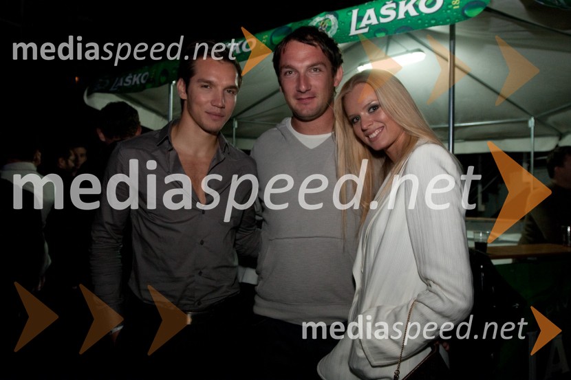 Peter Klinc, Mister Slovenije 2009, Primož Kozmus, nekdanji metalec kladiva in Nadya Bychkova, plesalkaDejan Zavec in Rafal Jackiewicz, dvoboj za ubranitev naslova svetovnega IBF prvaka