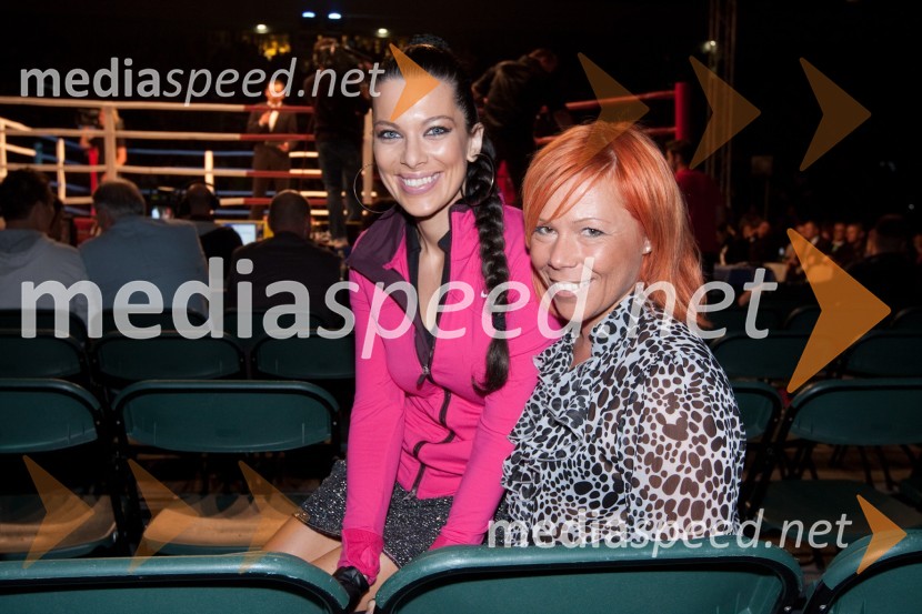 Iris Mulej, miss Slovenije 2006 in Majda Vrhovnik, PR trgovine New Yorker in direktorica M.V. d.o.o.Dejan Zavec in Rafal Jackiewicz, dvoboj za ubranitev naslova svetovnega IBF prvaka
