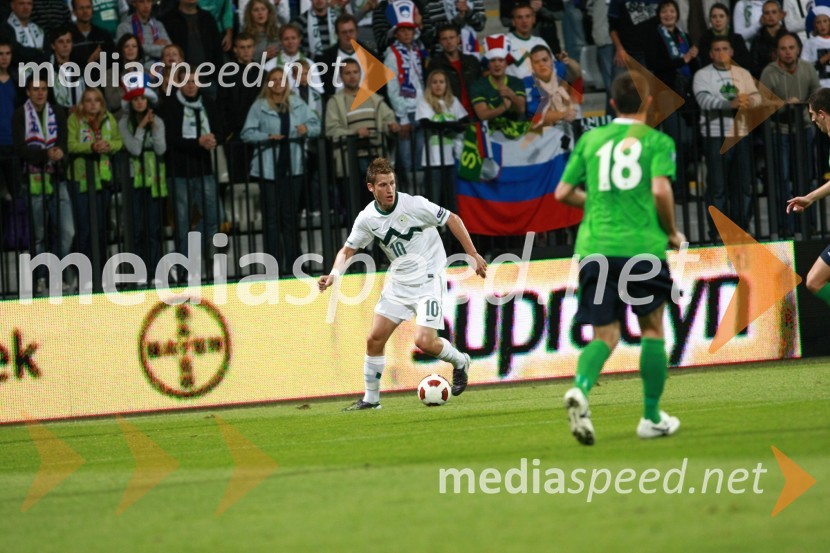Valter Birsa član slovenske nogometne reprezentance ter član Severno Irske nogometne reprezentanceKvalifikacije EP 2012, nogometna tekma Slovenija:Severna Irska