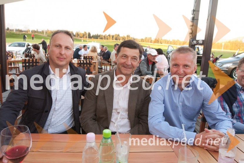 	Gregor Fric, skrbnik blagovnih znamk za Merit Internatinal, Marjan Bevk, direktor Merit International in Igor Geršak, AutocommerceMercedes Trophy 2010