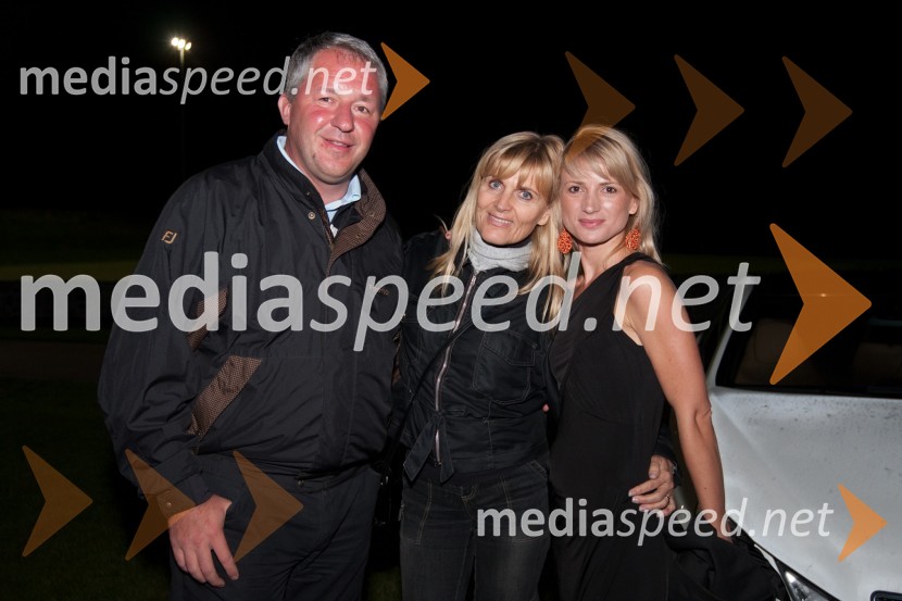 	Štefan Vöröš, direktor Autocommerce, Dada Jerovšek, Kaval group in Metka Pevec Kejžar, AutocommerceMercedes Trophy 2010