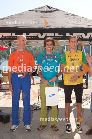 Kategorija neporočeni mladeniči: 3. mesto: Marko Pintar, 1. mesto: Peter Kastelic in 2. mesto: Tadej Kaluža5. Bolle tek okrog jezera