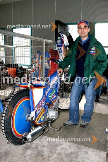 Izak Šantej (AMD Krško) pred dirko za Zlati znakSPEEDWAY, 23. zlati znak občine Krško in pokal Franca Babiča