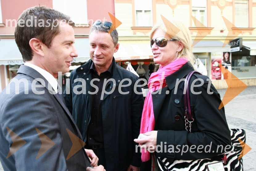 Tomaž Orešič, kandidat za župana Mestne občine Maribor, ... in ...Stranka LDS odprla štab v Mariboru