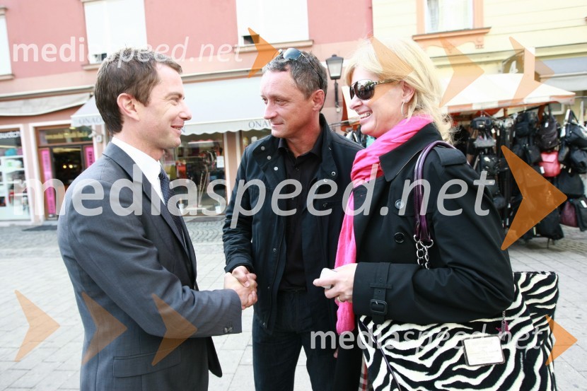 Tomaž Orešič, kandidat za župana Mestne občine Maribor, ... in ...Stranka LDS odprla štab v Mariboru