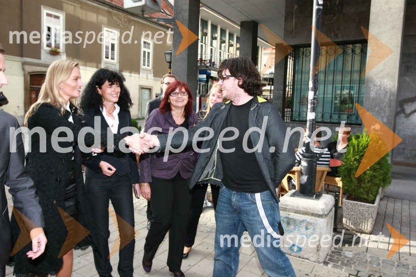 Katarina Kresal, ministrica za notranje zadeve, Nataša Matijevič, sekretarka LDS Maribor, Marjana Kreitner, predsednica LDS Maribor in Boštjan Kljun, tv voditeljStranka LDS odprla štab v Mariboru