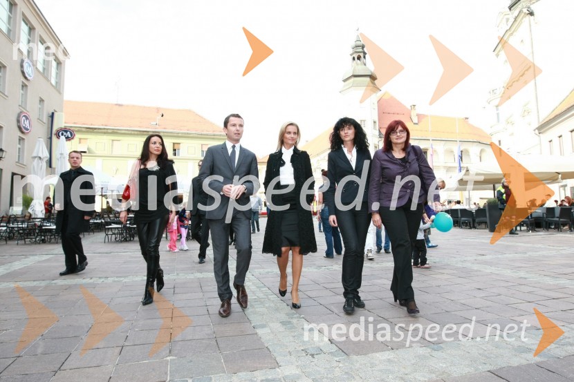 Tomaž Orešič, kandidat za župana Mestne občine Maribor s soprogo Tijano, Katarina Kresal, ministrica za notranje zadeve, Nataša Matijevič, sekretarka LDS Maribor in Marjana Kreitner, predsednica LDS Maribor	
Stranka LDS odprla štab v Mariboru