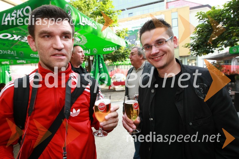 Marko Pigac, fotograf in Aljoša Peršak, novinarStranka LDS odprla štab v Mariboru
