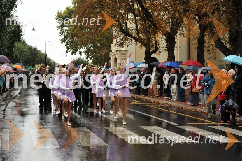 MažoretkeLendavska trgatev 2010