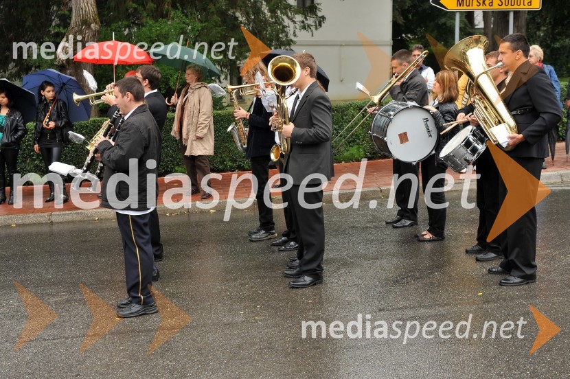 Godba na pihalaLendavska trgatev 2010