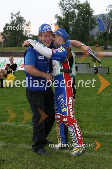 Milan Praznik in Izak Šantej v objemuSPEEDWAY, 23. zlati znak občine Krško in pokal Franca Babiča