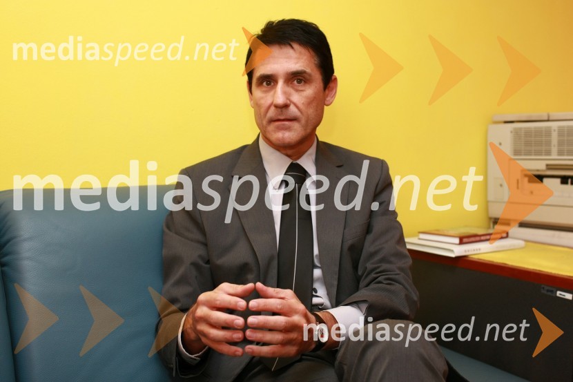 Stojan Auer, kandidat za župana Mestne občine MariborStojan Auer, kandidat za župana Mestne občine Maribor