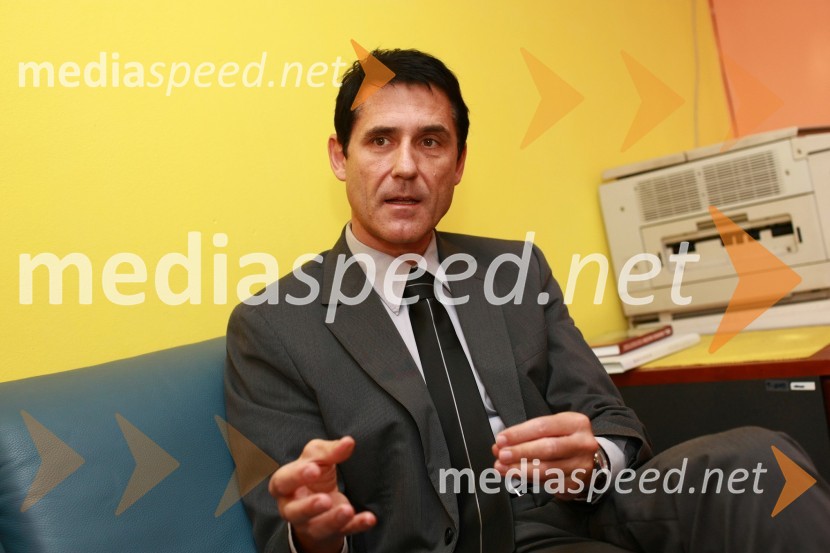 Stojan Auer, kandidat za župana Mestne občine MariborStojan Auer, kandidat za župana Mestne občine Maribor