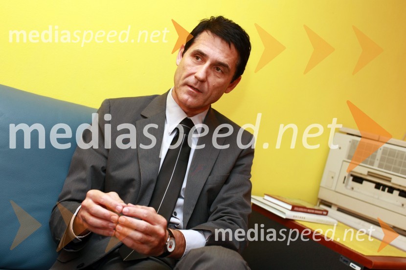 Stojan Auer, kandidat za župana Mestne občine MariborStojan Auer, kandidat za župana Mestne občine Maribor