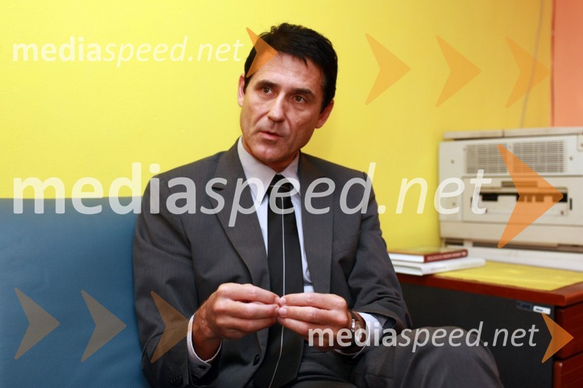 Stojan Auer, kandidat za župana Mestne občine MariborStojan Auer, kandidat za župana Mestne občine Maribor