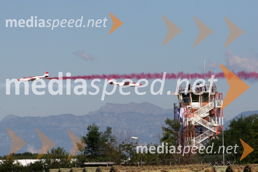 Team Iskry50 let Frecce Tricolore, letalski miting