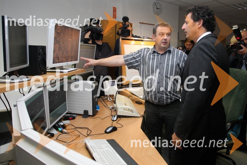 ... in Patrick Vlačič, minister za prometOdprtje daljinskega in avtomatskega železniškega prometa iz centra vodenja prometa