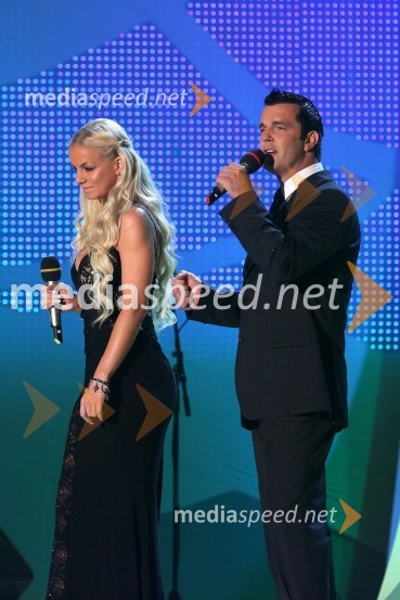 Katja Fašink, pevka in Rok Ferengja, pevec, zmagovalca po volji občinstvaSlovenska popevka 2010, zmagovalka: Darja Švajger s popevko Otok ljubezni