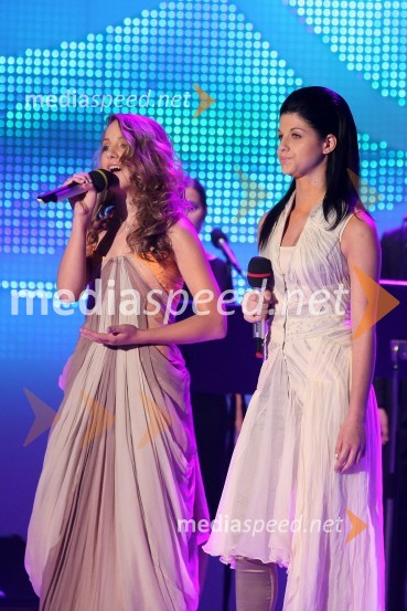 Duet NajuSlovenska popevka 2010, zmagovalka: Darja Švajger s popevko Otok ljubezni