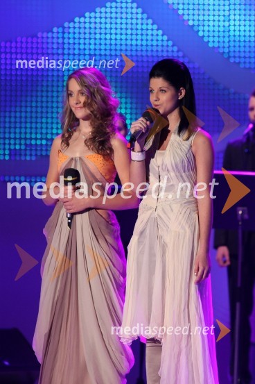 Duet NajuSlovenska popevka 2010, zmagovalka: Darja Švajger s popevko Otok ljubezni