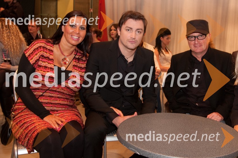 Vlado Pilja (Lepi Dasa), pevec, Simona Goršek in Marino Legovič, glasbenikSlovenska popevka 2010, zmagovalka: Darja Švajger s popevko Otok ljubezni