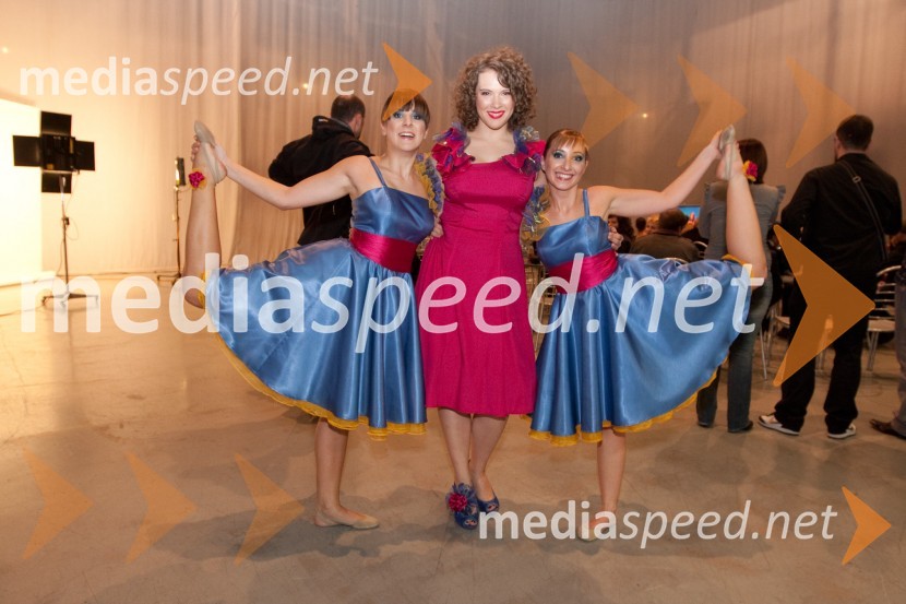 Tanja Štajdohar, plesalka, Lea Likar, pevka in Tanja Begič, plesalkaSlovenska popevka 2010, zmagovalka: Darja Švajger s popevko Otok ljubezni