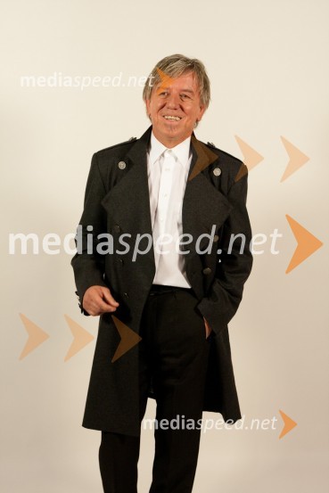 Slavko Ivančič, pevecSlovenska popevka 2010, zmagovalka: Darja Švajger s popevko Otok ljubezni