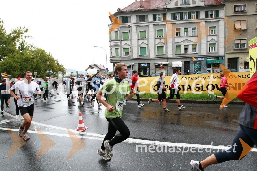 maratonec (916),...1. Eko maraton Maribor, tekaški maraton, tekači