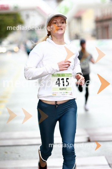 Metka Klopčič, maratonka (415)1. Eko maraton Maribor, tekaški maraton, tekači