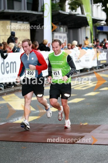 Boštjan Pirman, maratonec (450) in Andrej Pavliha, maratonec (451)

1. Eko maraton Maribor, tekaški maraton, tekači