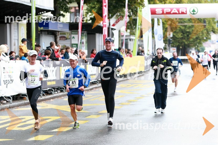 Barbara Radoš, maratonka (19) in Rajko Zupančič, maratonec (81)1. Eko maraton Maribor, tekaški maraton, tekači