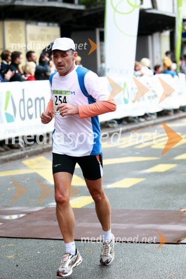 Bojan Berčič, maratonec (254)
1. Eko maraton Maribor, tekaški maraton, tekači