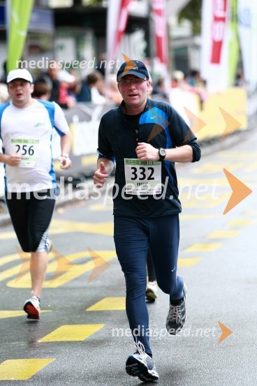Boris Bergant, maratonec (256) in Matjaž Vrabič, maratonec (332)1. Eko maraton Maribor, tekaški maraton, tekači