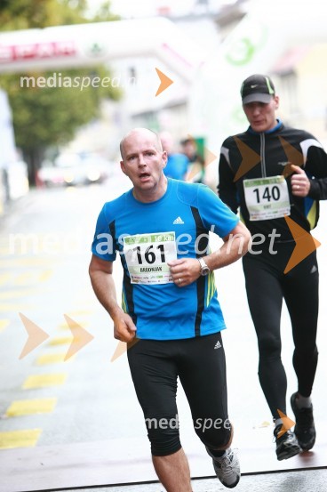 Gorazd Brodnjak, maratonec (161) in Gregor Virt, maratonec (140) 
1. Eko maraton Maribor, tekaški maraton, tekači