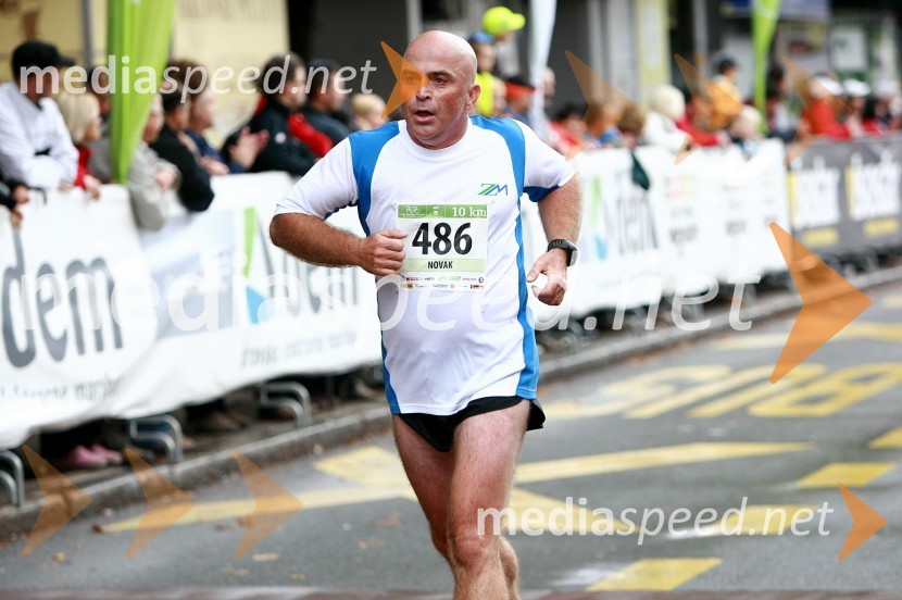 Dejan Novak, maratonec (486) 
1. Eko maraton Maribor, tekaški maraton, tekači