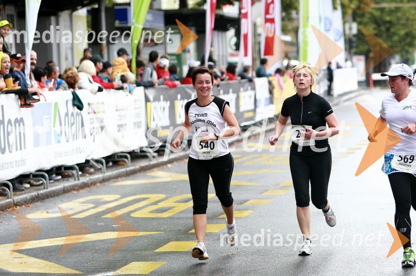 Carmen Omišak, maratonka (540) in Karmen Kvas Kupčič, maratonka (228) ter maratonka (569) 
1. Eko maraton Maribor, tekaški maraton, tekači