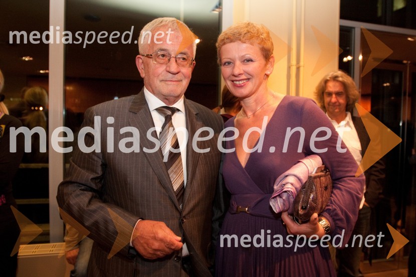 Peter Čeferin, odvetnik in spremljevalka Rija ČičRomeo in Julija, premiera v MGL in podelitev 23. Dnevnikove nagrade