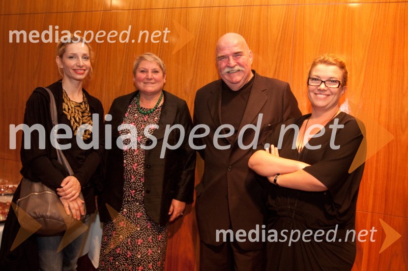 	Jelena Proković, Branka in Peter Gombač, starša BOštjana Gombača in Ivano Djilas, režiserkaRomeo in Julija, premiera v MGL in podelitev 23. Dnevnikove nagrade